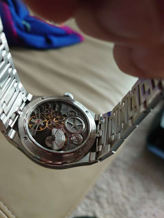 チャペック アンタークティックテールアデリー（高級時計）の商品画像 - 査定依頼日：2025年1月18日 - 最高査定価格：2,000,000円