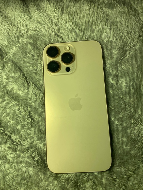 iPhone 16 Pro Max 256GB Softbank（スマホ）の商品画像 - 査定依頼日：2026年3月21日 - 最高査定価格：120,000円