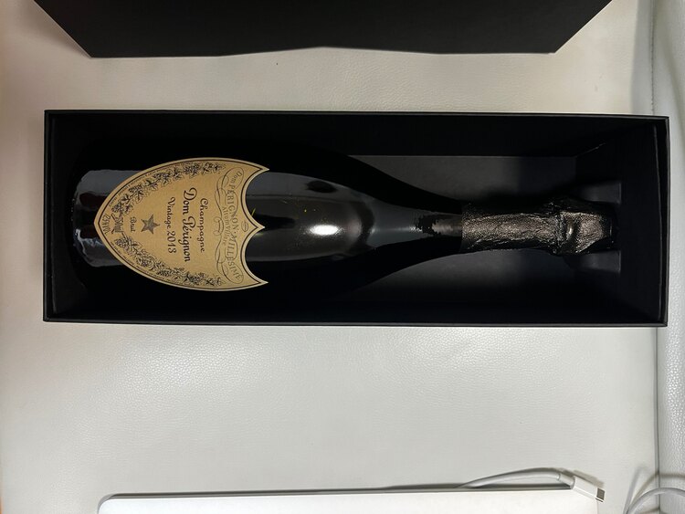 シャンパン ドン・ペリニヨン （お酒）の商品画像 - 査定依頼日：2025年4月20日 - 最高査定価格：19,000円