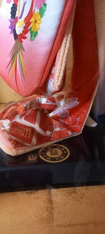 ケース入り日本人形（美術品・骨董品）の商品画像 - 査定依頼日：2025年11月20日 - 最高査定価格：2,000円