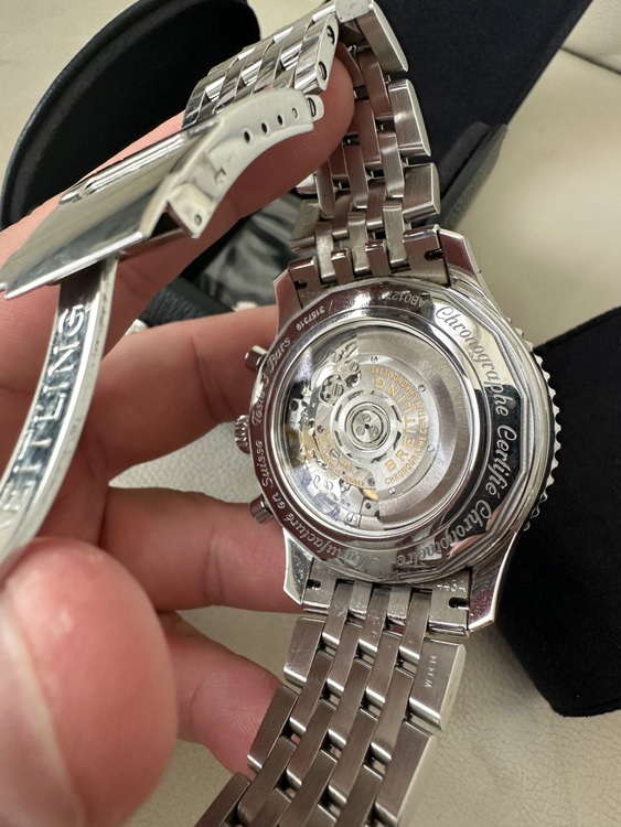 ブライトリング ナビタイマー （高級時計）の商品画像 - 査定依頼日：2025年9月26日 - 最高査定価格：680,000円