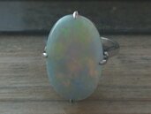 ビンテージリング天然オパール刻印pt（金・貴金属）の商品画像 - 査定依頼日：2026年3月22日 - 最高査定価格：150,000円