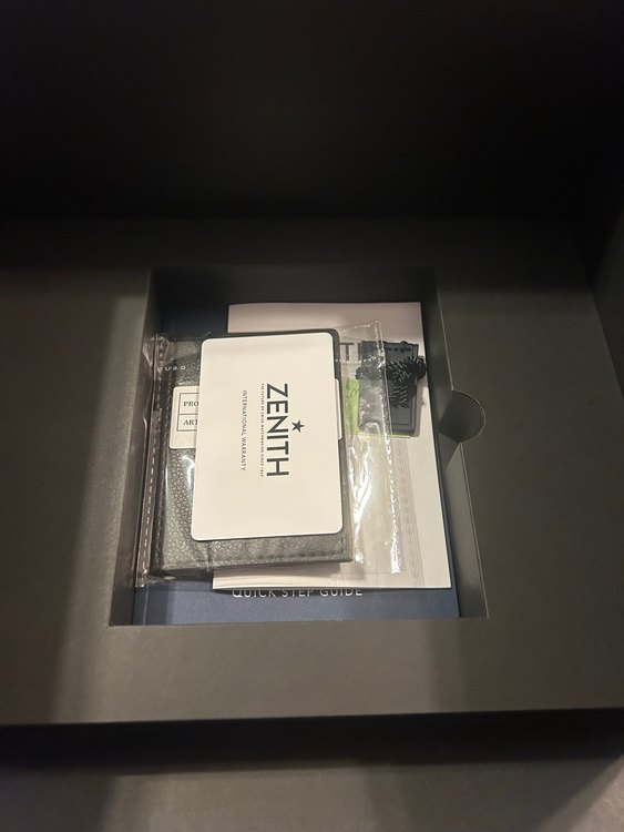 デファイ　エルプリメロ21（高級時計）の商品画像 - 査定依頼日：2023年5月30日 - 最高査定価格：780,000円