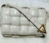 ボッテガ・ヴェネタ  （ブランドバッグ）の商品画像 - 査定依頼日：2025年12月23日 - 最高査定価格：130,000円