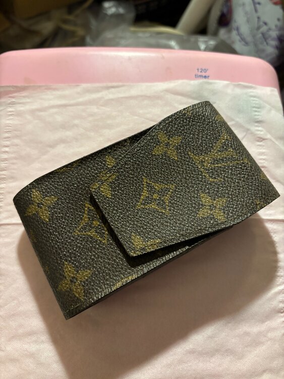 タバコケース（ブランド財布・小物）の商品画像 - 査定依頼日：2025年1月25日 - 最高査定価格：5,000円