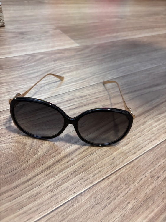 サングラス（古着・ファッション）の商品画像 - 査定依頼日：2025年11月14日 - 最高査定価格：10,000円