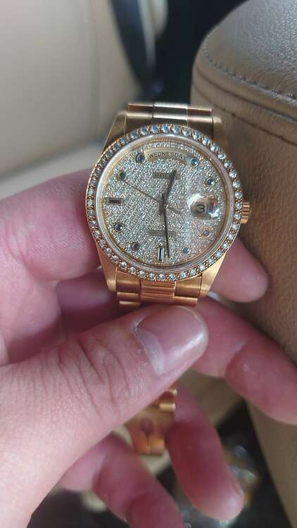 ロレックス デイデイト （高級時計）の商品画像 - 査定依頼日：2025年1月27日 - 最高査定価格：5,200,000円