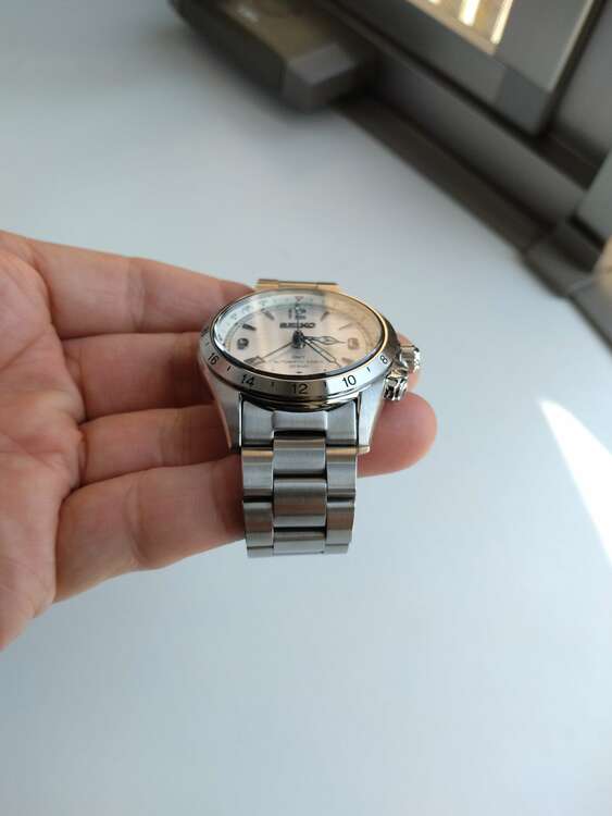 セイコー プロスペックス sbej01（高級時計）の商品画像 - 査定依頼日：2025年4月4日 - 最高査定価格：120,000円