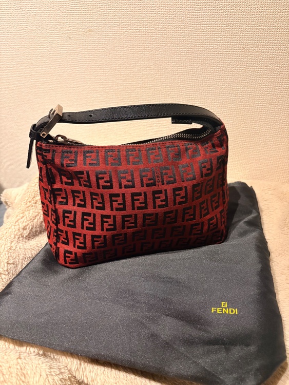 8N0001（ブランドバッグ）の商品画像 - 査定依頼日：2026年6月7日 - 最高査定価格：50,000円