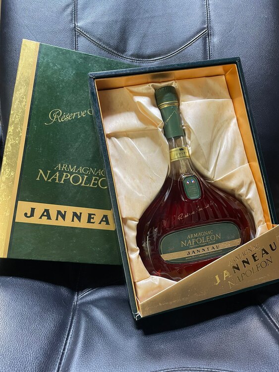 Napoleon JANNEAU（お酒）の商品画像 - 査定依頼日：2025年5月3日 - 最高査定価格：100円