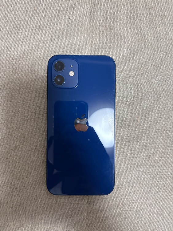 iPhone 12 64GB au（スマホ）の商品画像 - 査定依頼日：2026年4月28日 - 最高査定価格：20,000円