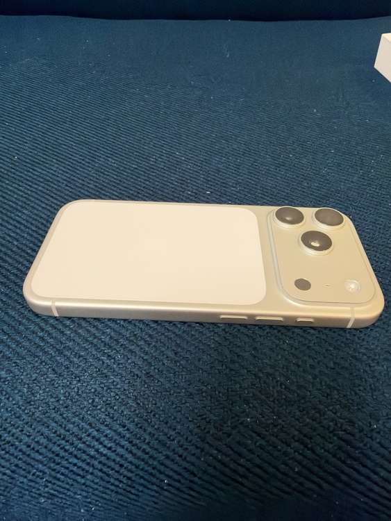 iPhone iPhone 17 Pro 256GB SIMフリー（スマホ）の商品画像 - 査定依頼日：2026年9月26日 - 最高査定価格：150,000円