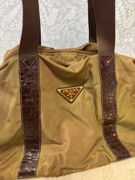 不明（ブランドバッグ）の商品画像 - 査定依頼日：2025年6月12日 - 最高査定価格：3,000円