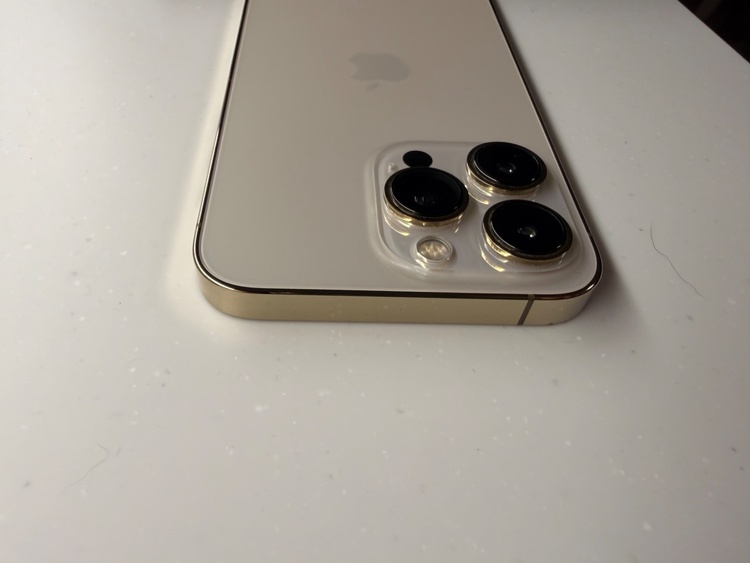 iPhone13 Pro 512GB Gold（スマホ）の商品画像 - 査定依頼日：2026年9月14日 - 最高査定価格：50,000円