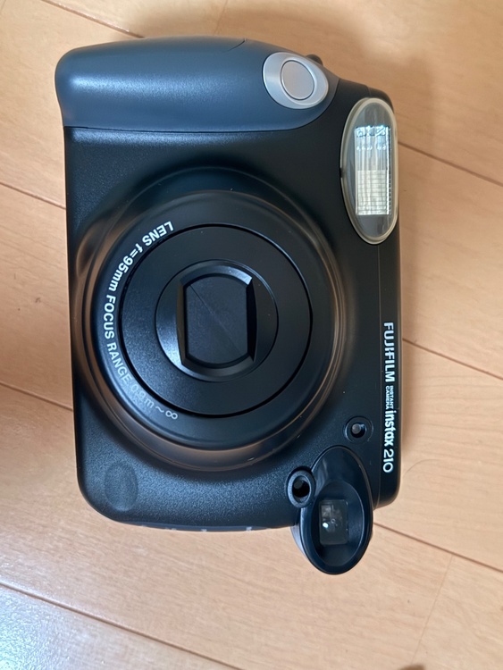 インスタントカメラ instax 210 「チェキ」ワイド（カメラ）の商品画像 - 査定依頼日：2026年9月14日 - 最高査定価格：9,100円
