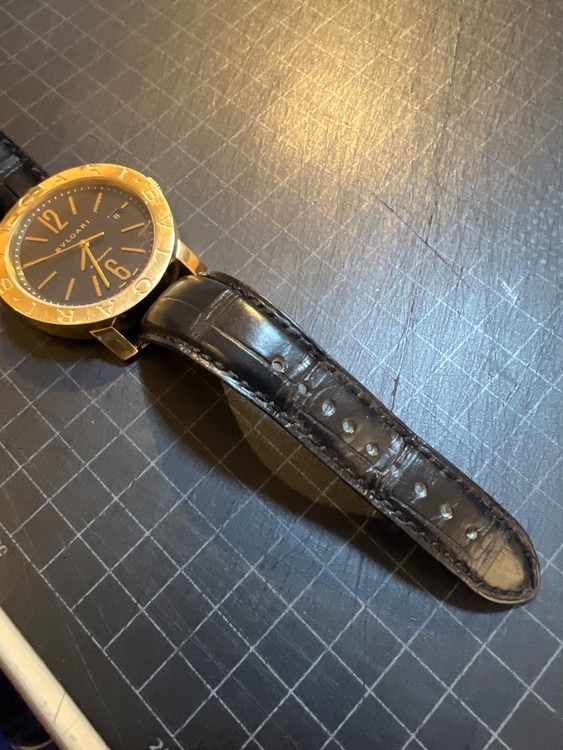 BB 42 GL AUTO O 1338（高級時計）の商品画像 - 査定依頼日：2026年3月14日 - 最高査定価格：1,700,000円