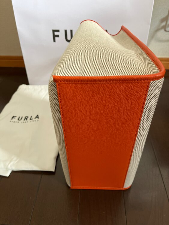 その他 フルラ （ブランドバッグ）の商品画像 - 査定依頼日：2025年5月31日 - 最高査定価格：10,000円