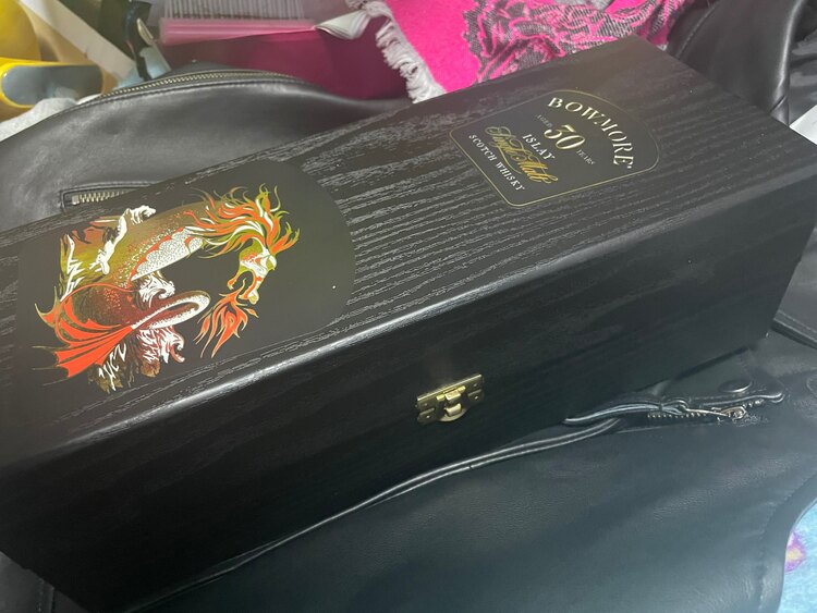 ウイスキー ボウモア （お酒）の商品画像 - 査定依頼日：2025年5月5日 - 最高査定価格：200,000円