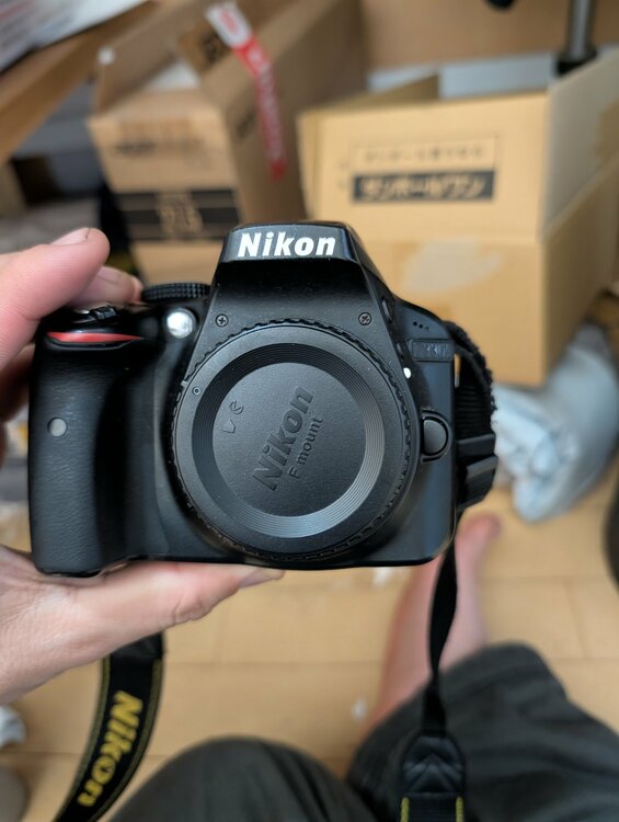 NIKONd33300（カメラ）の商品画像 - 査定依頼日：2026年7月17日 - 最高査定価格：7,100円