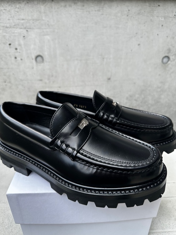 セリーヌ（古着・ファッション）の商品画像 - 査定依頼日：2026年8月4日 - 最高査定価格：35,000円