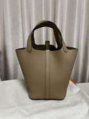 ピコタンロック PM18（ブランドバッグ）の商品画像 - 査定依頼日：2025年8月11日 - 最高査定価格：600,000円