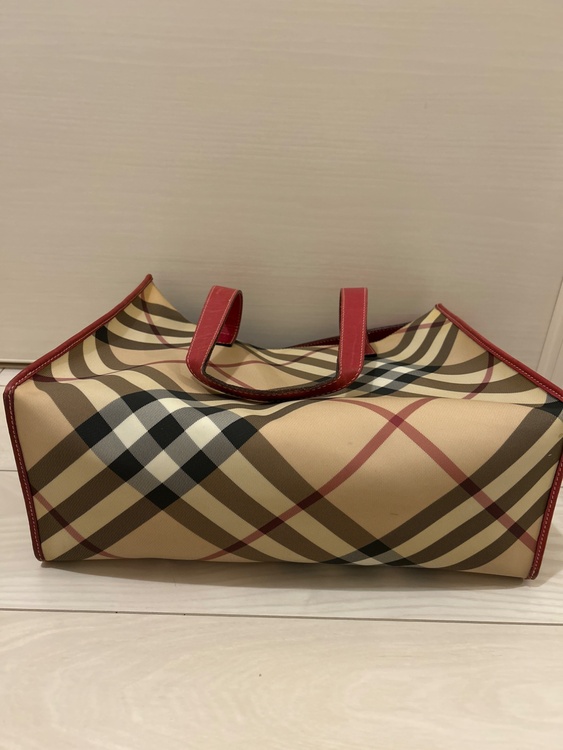 バッグ（ブランドバッグ）の商品画像 - 査定依頼日：2026年6月1日 - 最高査定価格：20,000円