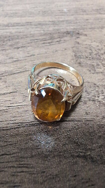 宝石いりの金の指輪です（宝石）の商品画像 - 査定依頼日：2025年12月4日 - 最高査定価格：140,000円