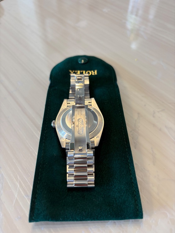 ロレックス　デイデイト　アイスブルー（高級時計）の商品画像 - 査定依頼日：2025年7月18日 - 最高査定価格：9,200,000円