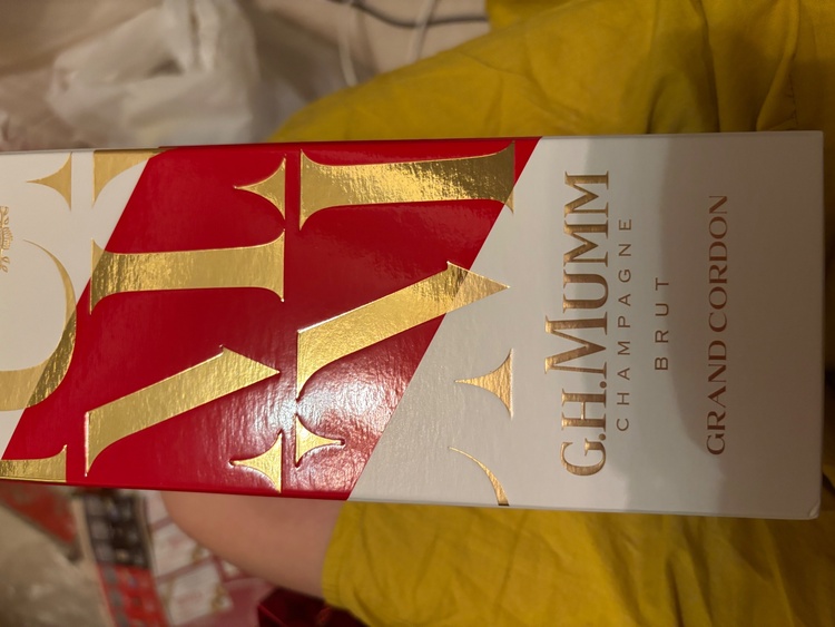 シャンパン シャンパン(その他)（お酒）の商品画像 - 査定依頼日：2026年9月10日 - 最高査定価格：2,000円