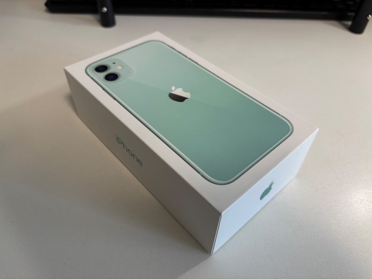 iPhone11 128GB Softbank（スマホ）の商品画像 - 査定依頼日：2025年8月15日 - 最高査定価格：100,000円