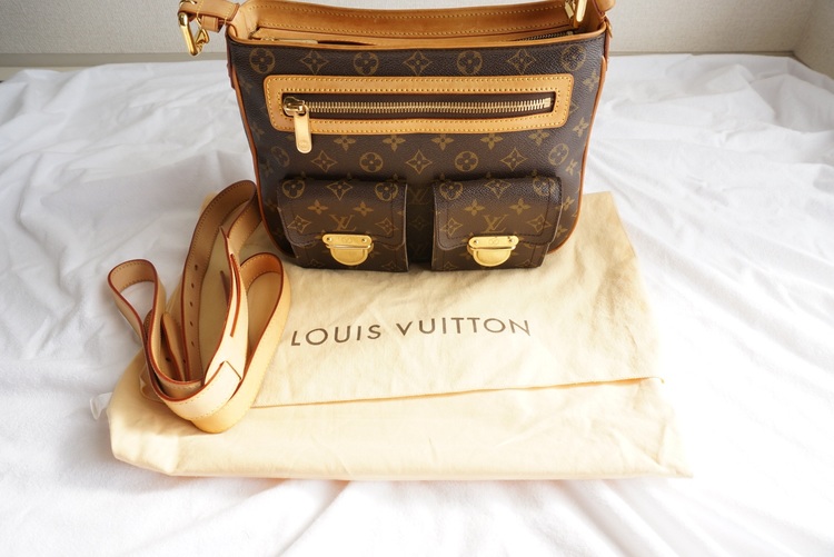 	ハドソンGM（ブランドバッグ）の商品画像 - 査定依頼日：2022年7月18日 - 最高査定価格：85,000円