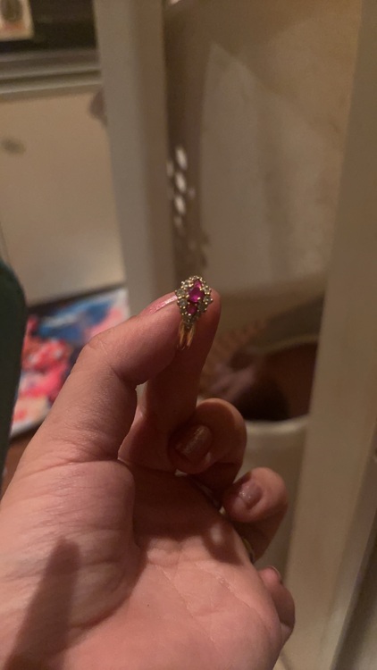 サファイアの指輪（金・貴金属）の商品画像 - 査定依頼日：2025年6月27日 - 最高査定価格：30,000円