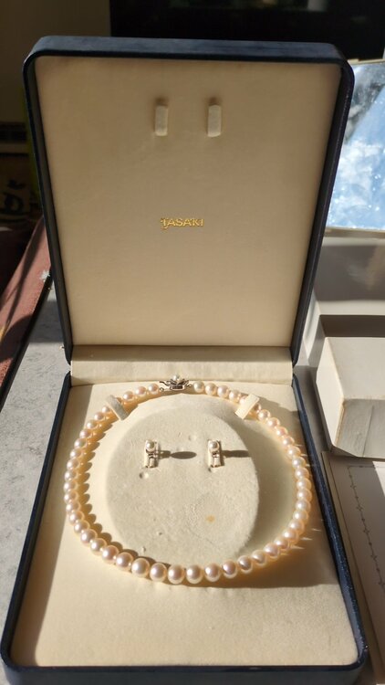 田崎真珠シルバーネックレス8mm（宝石）の商品画像 - 査定依頼日：2026年2月14日 - 最高査定価格：100,000円