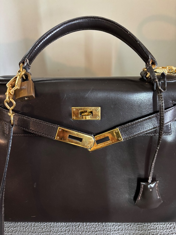 エルメス ケリー （ブランドバッグ）の商品画像 - 査定依頼日：2026年1月12日 - 最高査定価格：1,600,000円