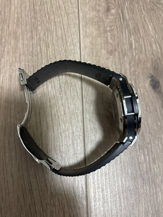 ウブロ ビックバン （高級時計）の商品画像 - 査定依頼日：2025年1月22日 - 最高査定価格：530,000円