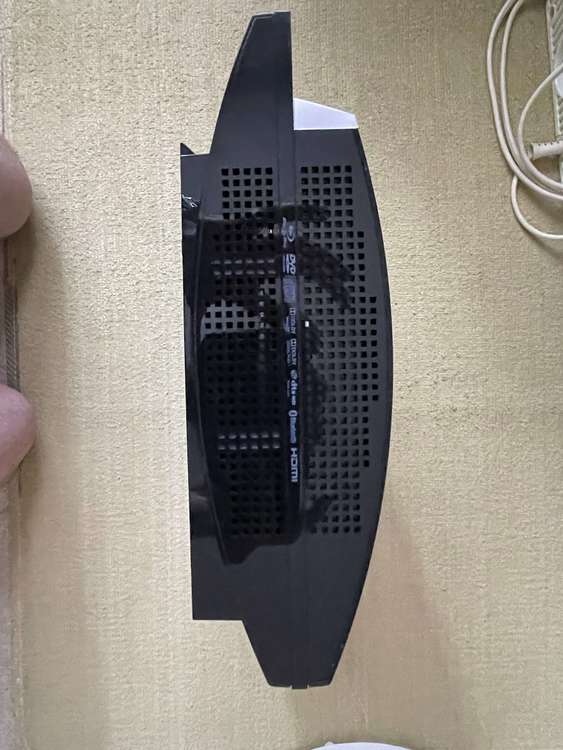 PS3　型式CECHL00（ゲーム機本体・ゲームソフト）の商品画像 - 査定依頼日：2023年8月30日 - 最高査定価格：2,500円