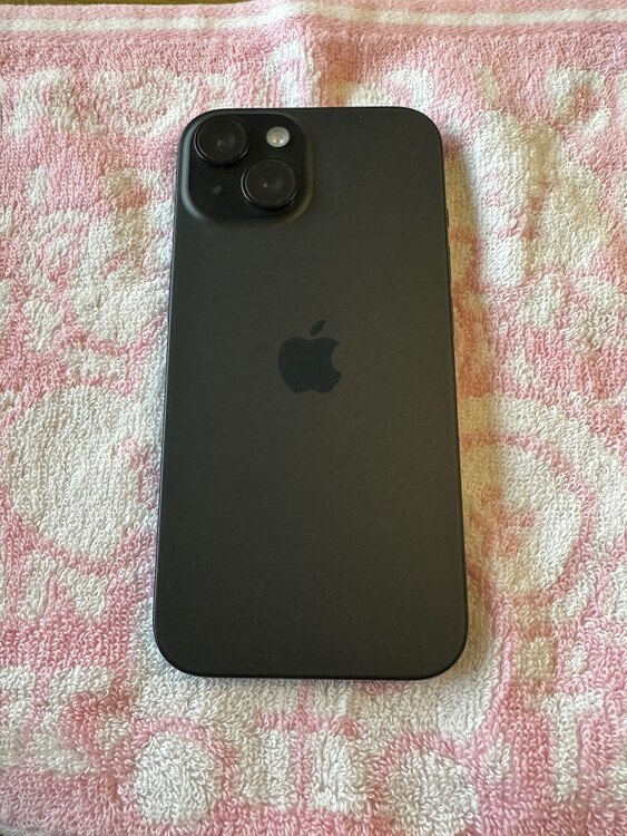 iPhone 15 128GB au（スマホ）の商品画像 - 査定依頼日：2025年3月31日 - 最高査定価格：67,000円