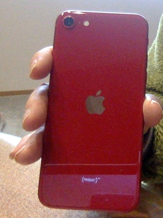 iPhone SE (第 3 世代) 128GB au（スマホ）の商品画像 - 査定依頼日：2025年3月17日 - 最高査定価格：26,000円