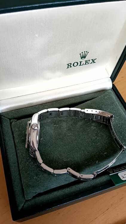 ロレックス パーペチュアルデイト 7916（高級時計）の商品画像 - 査定依頼日：2025年9月8日 - 最高査定価格：550,000円