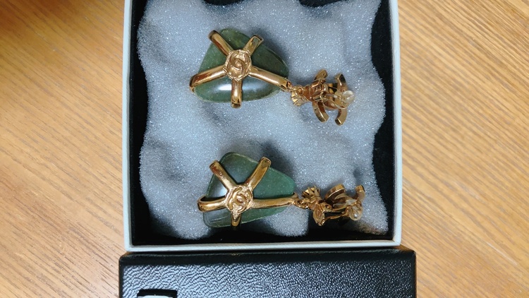 05A A29624Y02388 Z0072（古着・ファッション）の商品画像 - 査定依頼日：2026年1月22日 - 最高査定価格：40,000円