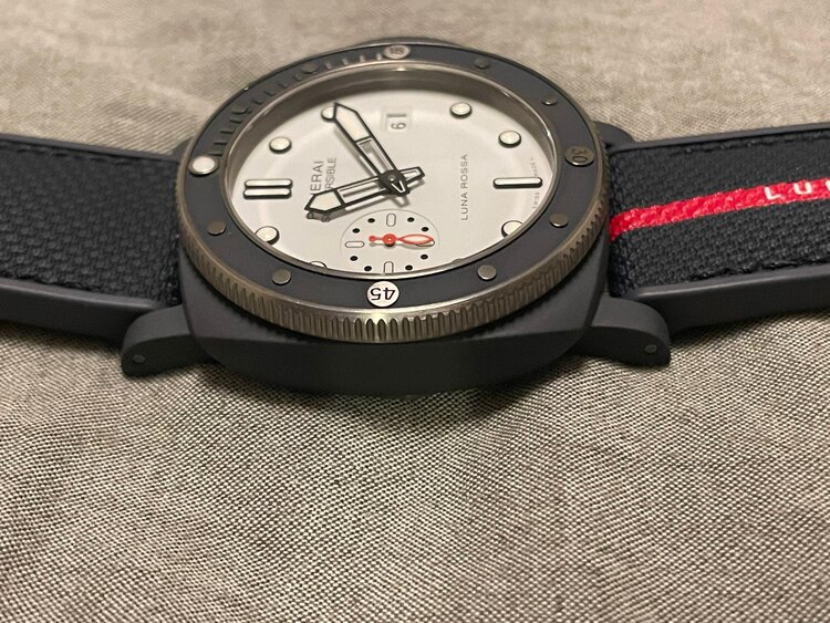 パネライサブマーシブルpam01543（高級時計）の商品画像 - 査定依頼日：2025年3月7日 - 最高査定価格：1,450,000円