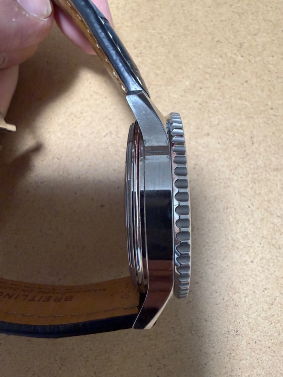 ナビタイマー　AB0127（高級時計）の商品画像 - 査定依頼日：2026年1月31日 - 最高査定価格：660,000円