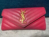 イブサンローラン（ブランド財布・小物）の商品画像 - 査定依頼日：2024年12月10日 - 最高査定価格：15,000円