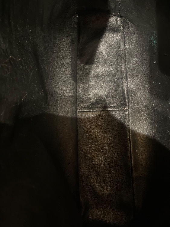 CHANEL 1番台 ダイヤステッチ フリンジ GD金具 レザー ショルダーバッ（ブランドバッグ）の商品画像 - 査定依頼日：2025年9月15日 - 最高査定価格：150,000円