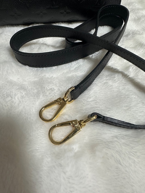 モンテーニュbb（ブランドバッグ）の商品画像 - 査定依頼日：2025年8月30日 - 最高査定価格：250,000円