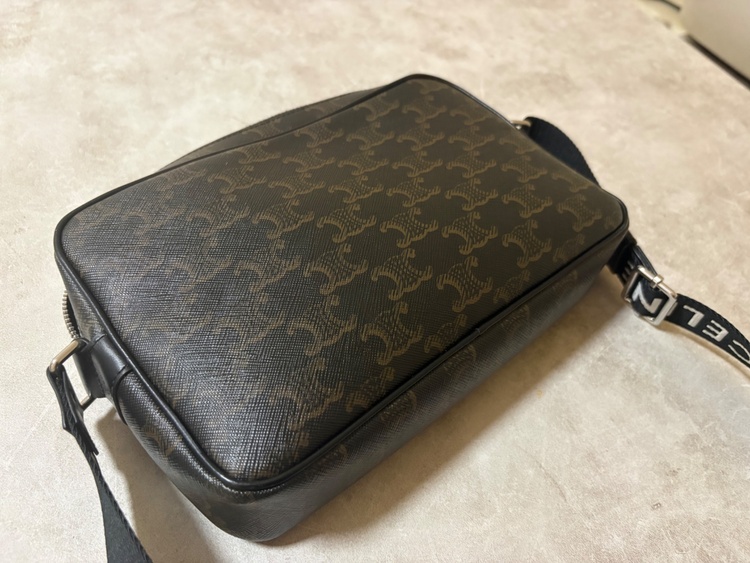 セリーヌ  （ブランドバッグ）の商品画像 - 査定依頼日：2026年3月16日 - 最高査定価格：110,000円