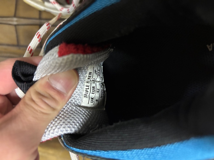 バレンシアガ  （ブランドバッグ）の商品画像 - 査定依頼日：2025年12月11日 - 最高査定価格：25,000円