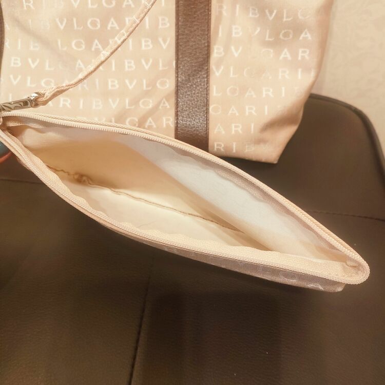 ブルガリトートバッグ（ブランドバッグ）の商品画像 - 査定依頼日：2025年6月13日 - 最高査定価格：100,000円