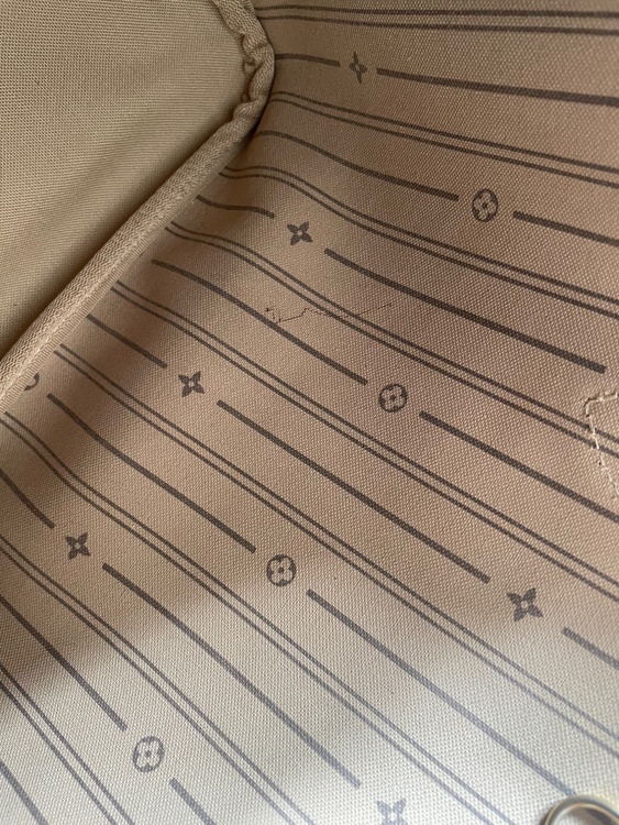 ルイヴィトン モノグラム （ブランドバッグ）の商品画像 - 査定依頼日：2026年4月15日 - 最高査定価格：100,000円