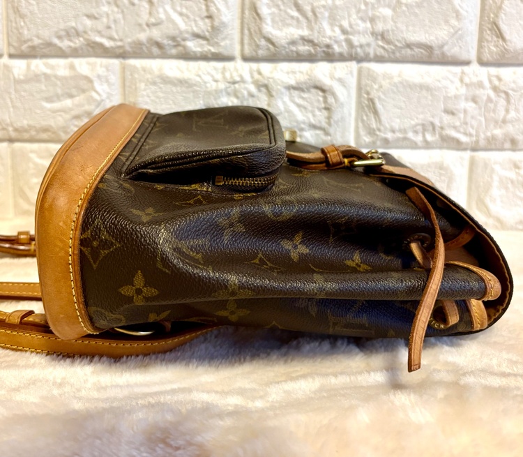 ルイヴィトン モンスリ ミニ モノグラム リュック SP0947（ブランドバッグ）の商品画像 - 査定依頼日：2026年4月8日 - 最高査定価格：100,000円